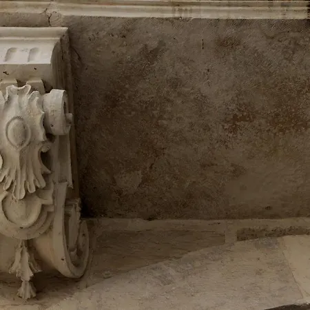 Palazzo Manfredi - فندق مبيت وإفطار